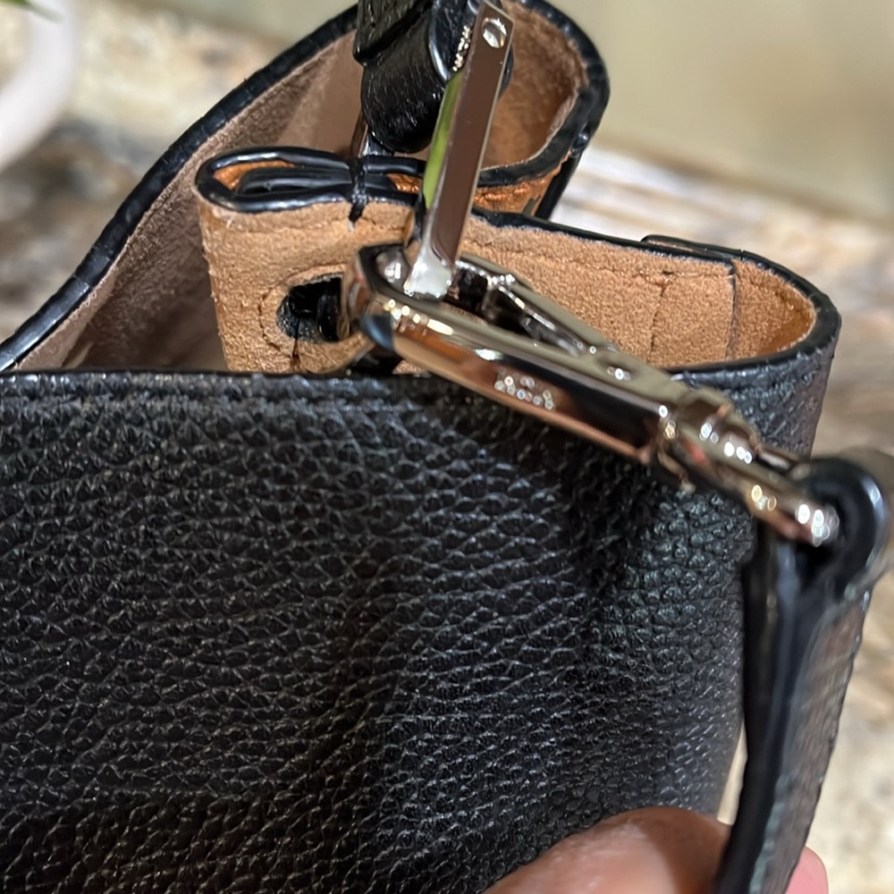 MCM Leather Visetos Shoulder Bag - Picture 5 of 12